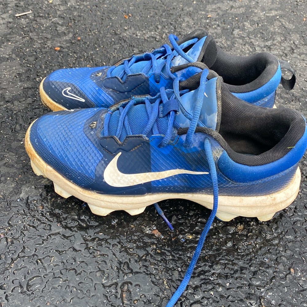 Nike Blue Mike Trout Baseball Spikes, Mens Size 8, used ⚾️